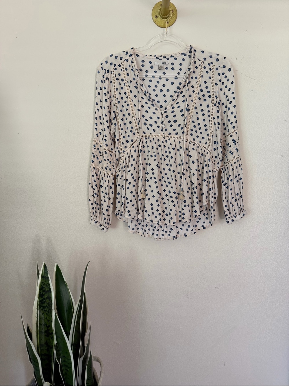 amuse society top